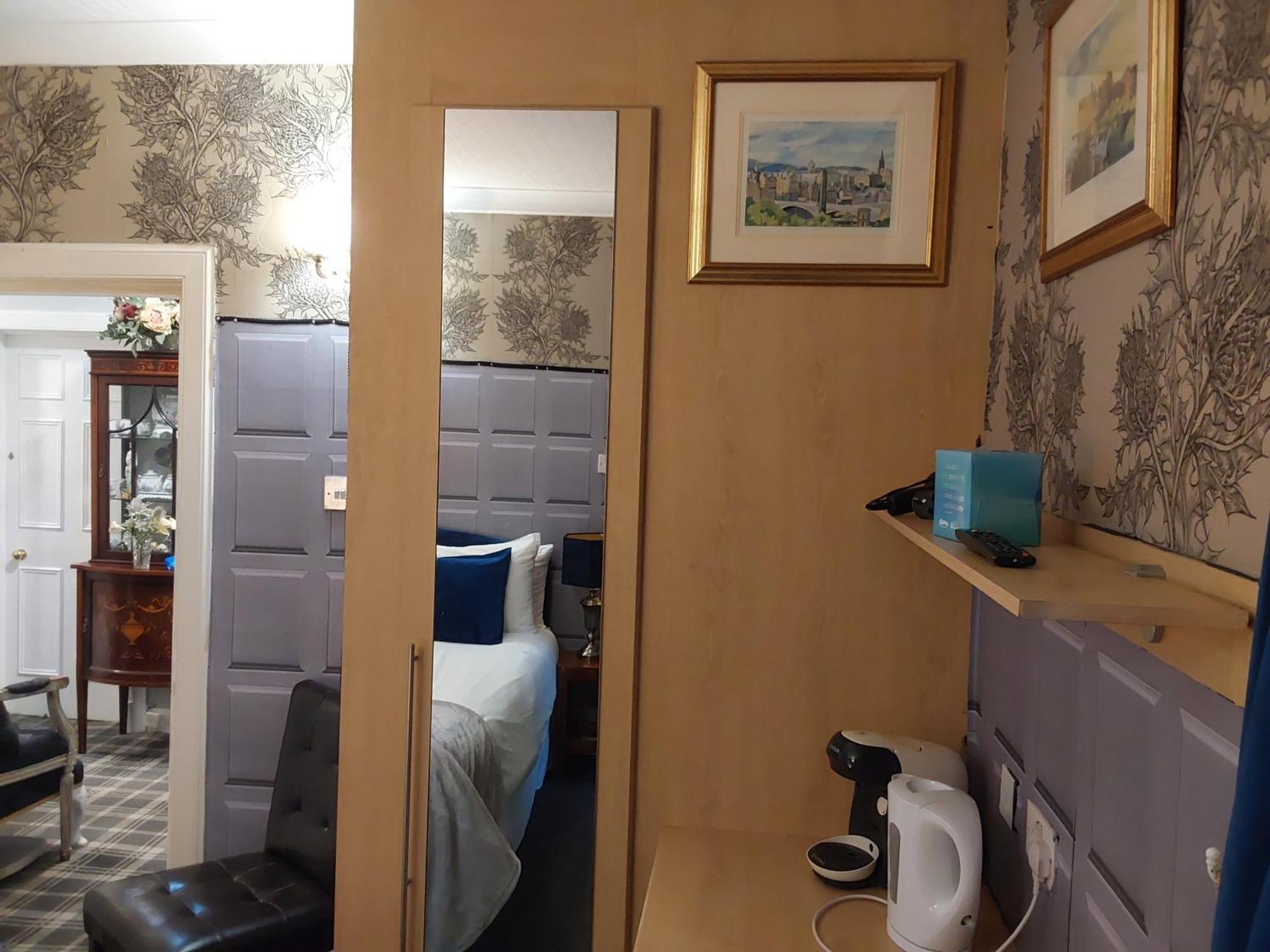 East Claremont Guest House Единбург Екстериор снимка